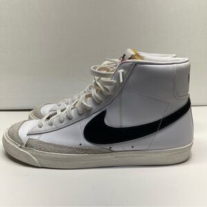 Nike Blazer Mid '77 Vintage Mens Size 13 White Black Athletic Shoes Sneakers